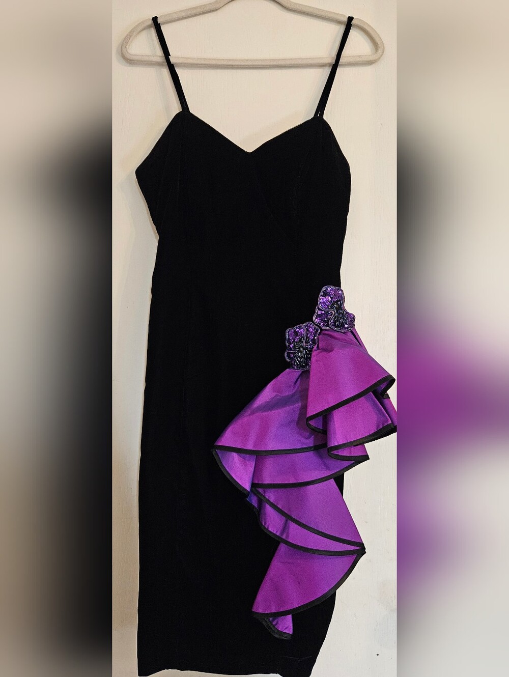 Vintage New Leaf Black Velvet Purple Ruffle Cocktail Dress Size 10